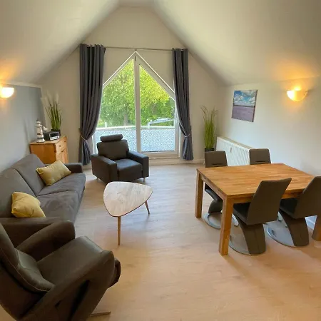 Bernsteinfischer - Mit 2 Balkone * Zempin